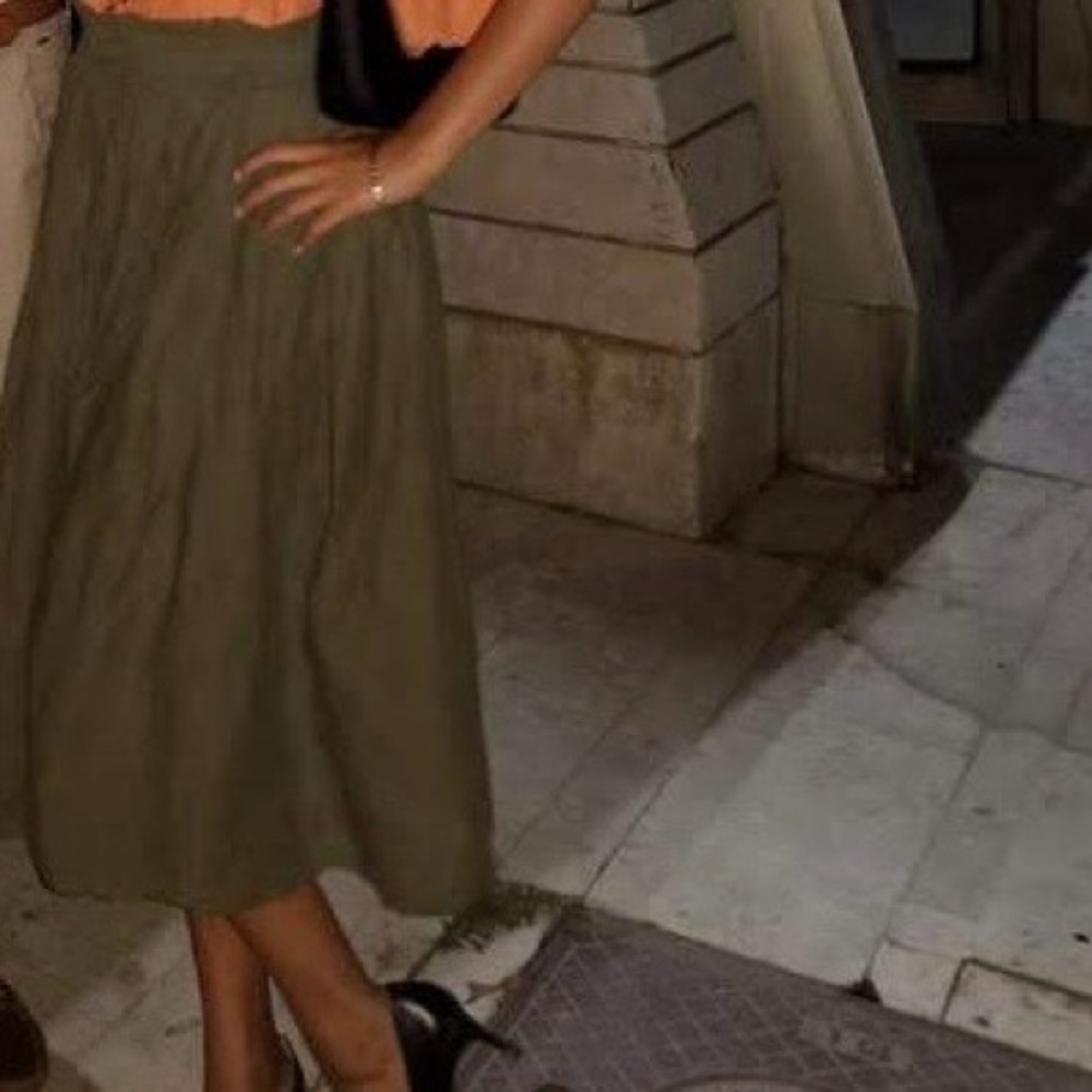 Made in Italy • High Waisted Circle Skirt